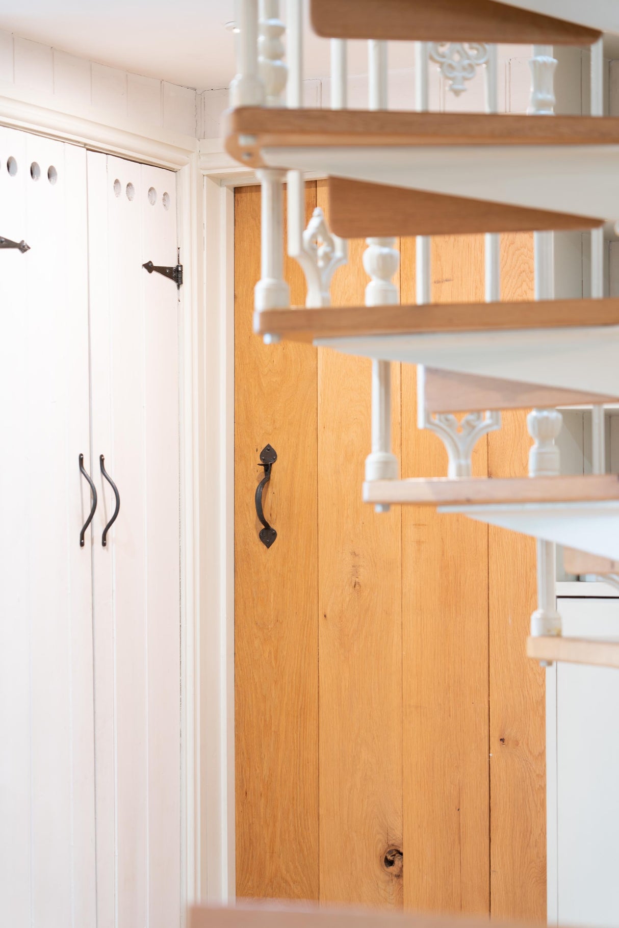 From The Anvil - Beeswax Gothic Thumblatch - XL | Sku. 33150XL | Trade Door Handles.