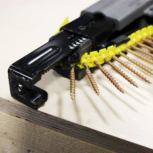 This is an image of Timco - Solo Collated Chipboard & Woodscrews - PH - Double Countersunk - Yellow 4.2 x 40mm - (1000 PCS Box) 40SCOLY