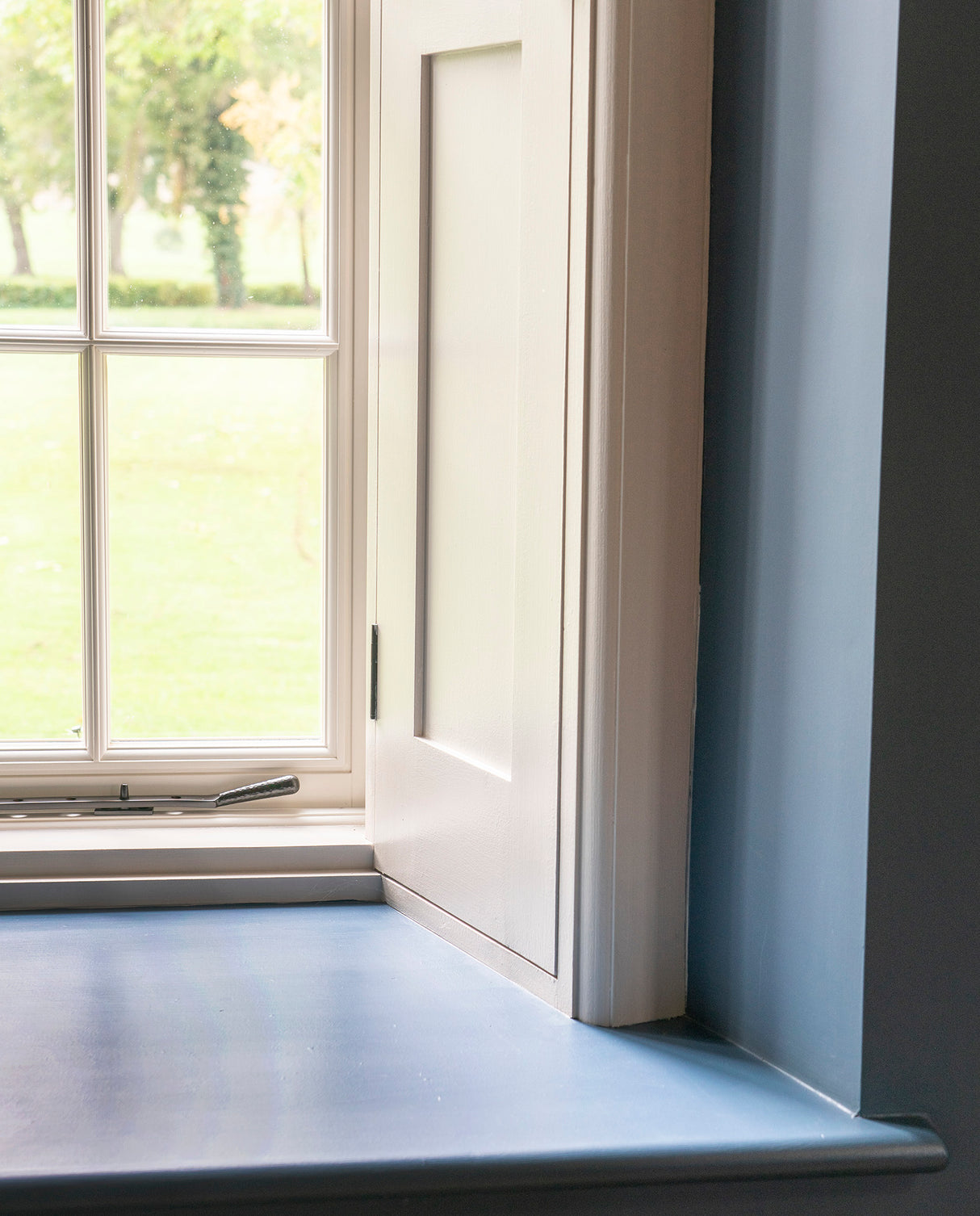 From The Anvil - Aged Bronze 10" Hammered Newbury Stay | Sku. 46154 | Trade Door Handles.