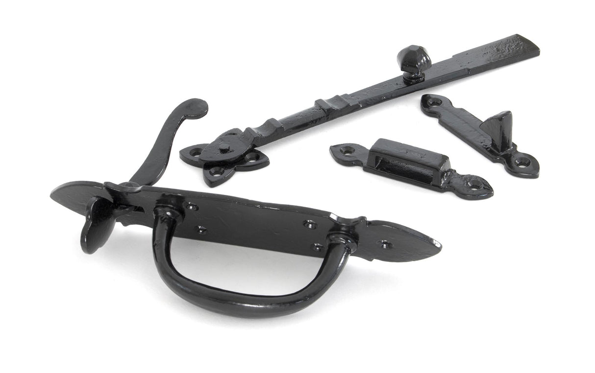 From The Anvil - Black Cast Suffolk Latch | Sku. 73264M | Trade Door Handles.