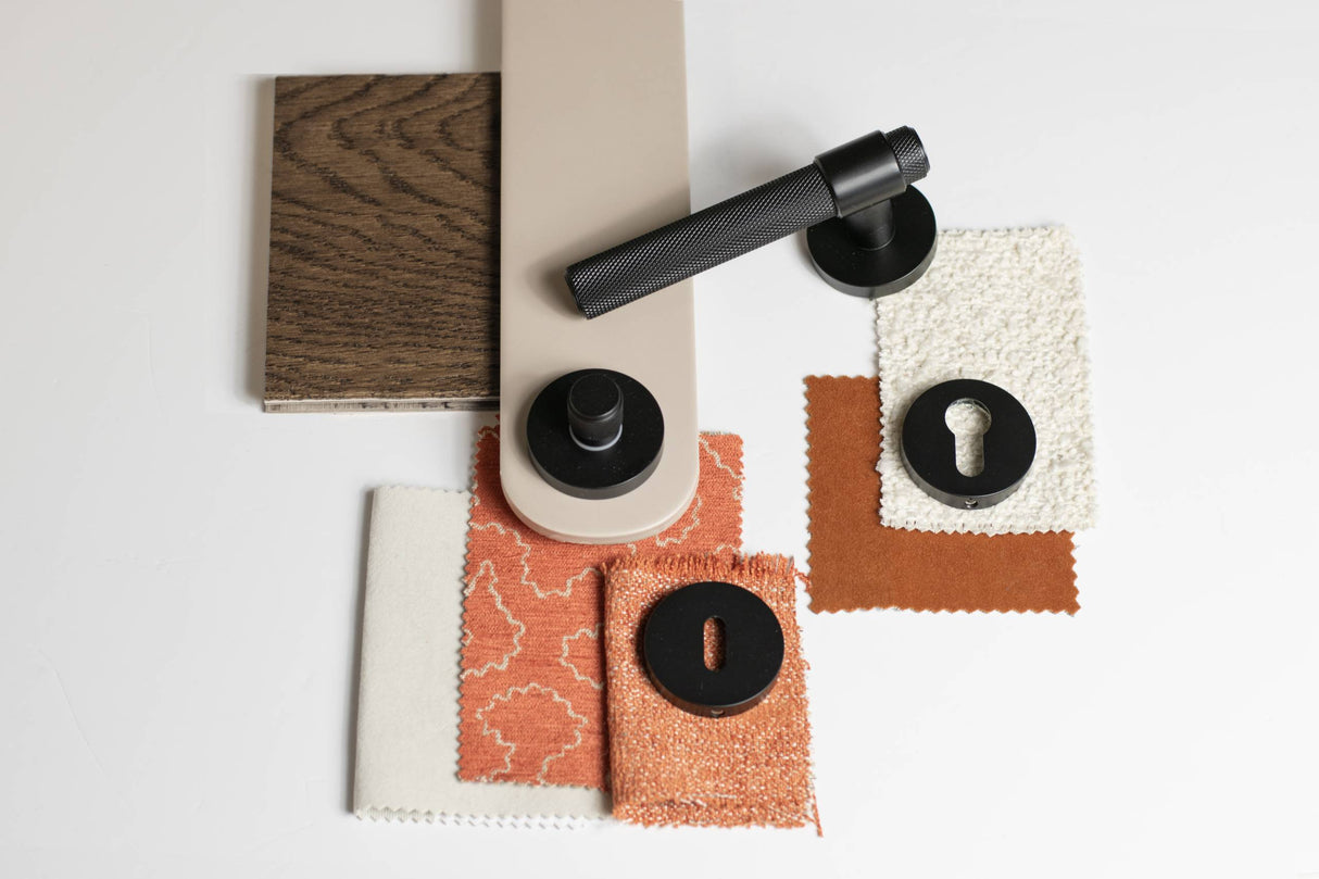 Quality image of Senza Pari WC Turn and Release on Minimal Square Rose - Matt Black | Sku. spwcmb | available from Trade Door Handles.