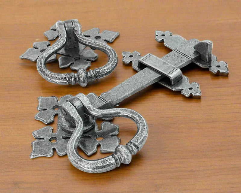 From The Anvil Shakespeare Latch Set Pewter 33685