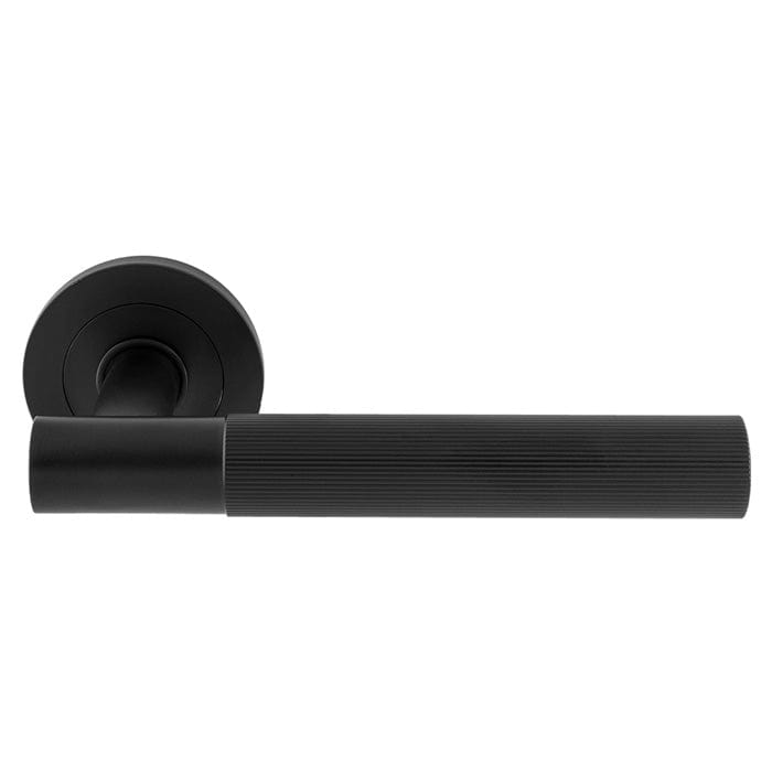 Eurospec Door Furniture Matt Black / Lever on Rose Eurospec - ARROW LEVER ON SPRUNG SCREW-ON ROUND ROSE - Matt Black