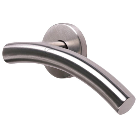 This is an image of a Steel Line Door Handle Lever Latch on Round Rose Tubular Design Satin Stainless Steel finish, pr-arc9-ss that is available to order from Trade Door Handles in Kendal.