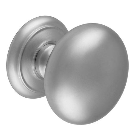 This is an image of a Carlisle Brass - Large Centre Door Knob - Satin Chrome that is availble to order from Trade Door Handles in Kendal.