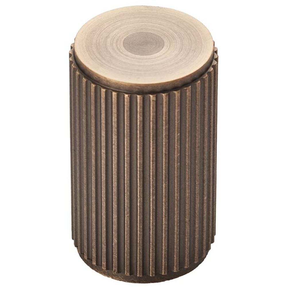 Carlisle Brass Cabinet Hardware Antique Brass / Cabinet Knobs / 18mm Dia. Carlisle Brass - Lines Knob - Antique Brass