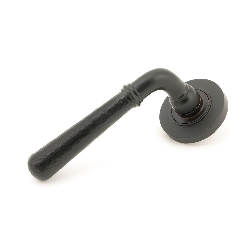 From The Anvil Door Furniture Aged Bronze / Round Rose From The Anvil - Aged Bronze Hammered Newbury Lever on Rose Set (Plain)