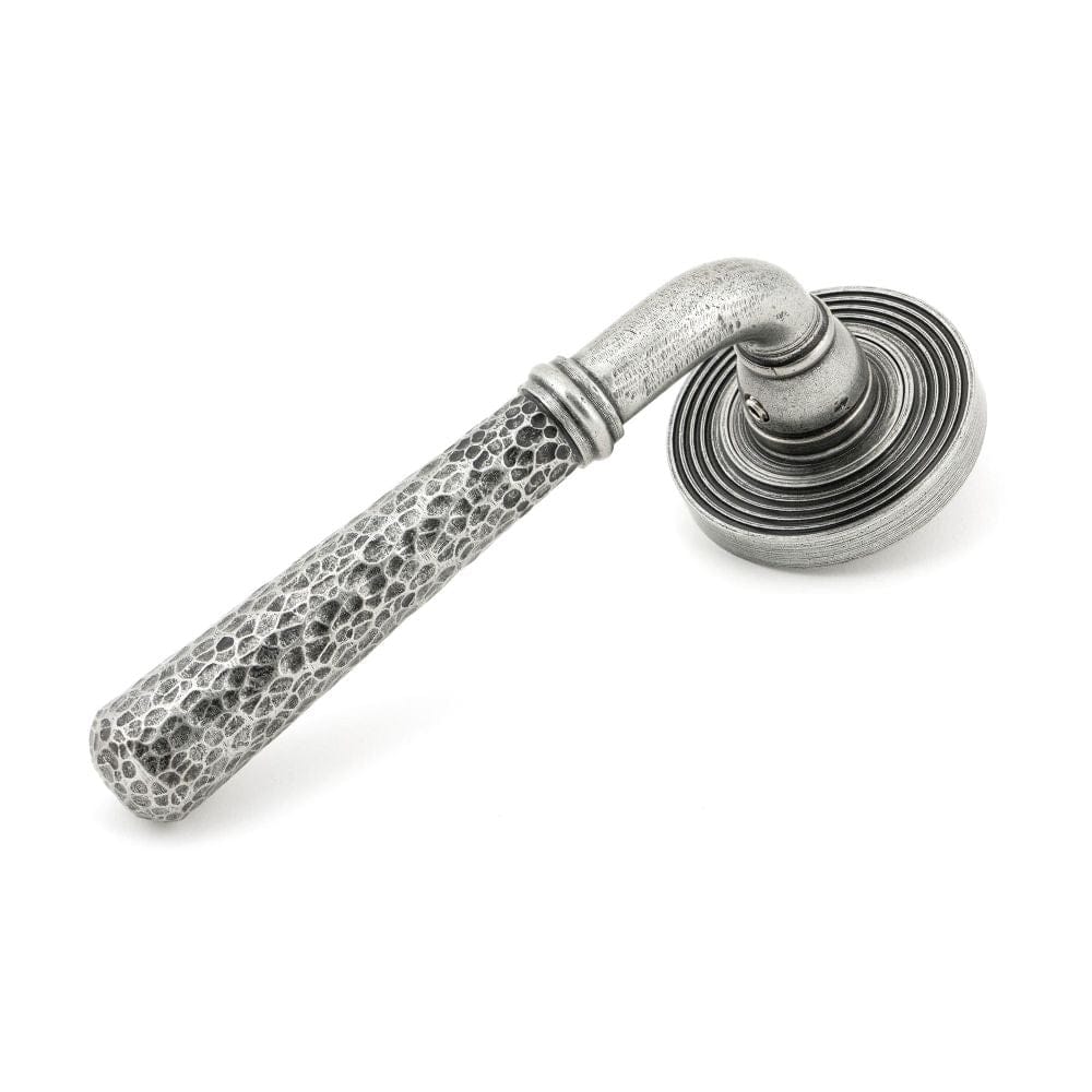 From The Anvil Door Furniture Pewter Patina / Round Rose From The Anvil - Pewter Hammered Newbury Lever on Rose Set (Beehive)