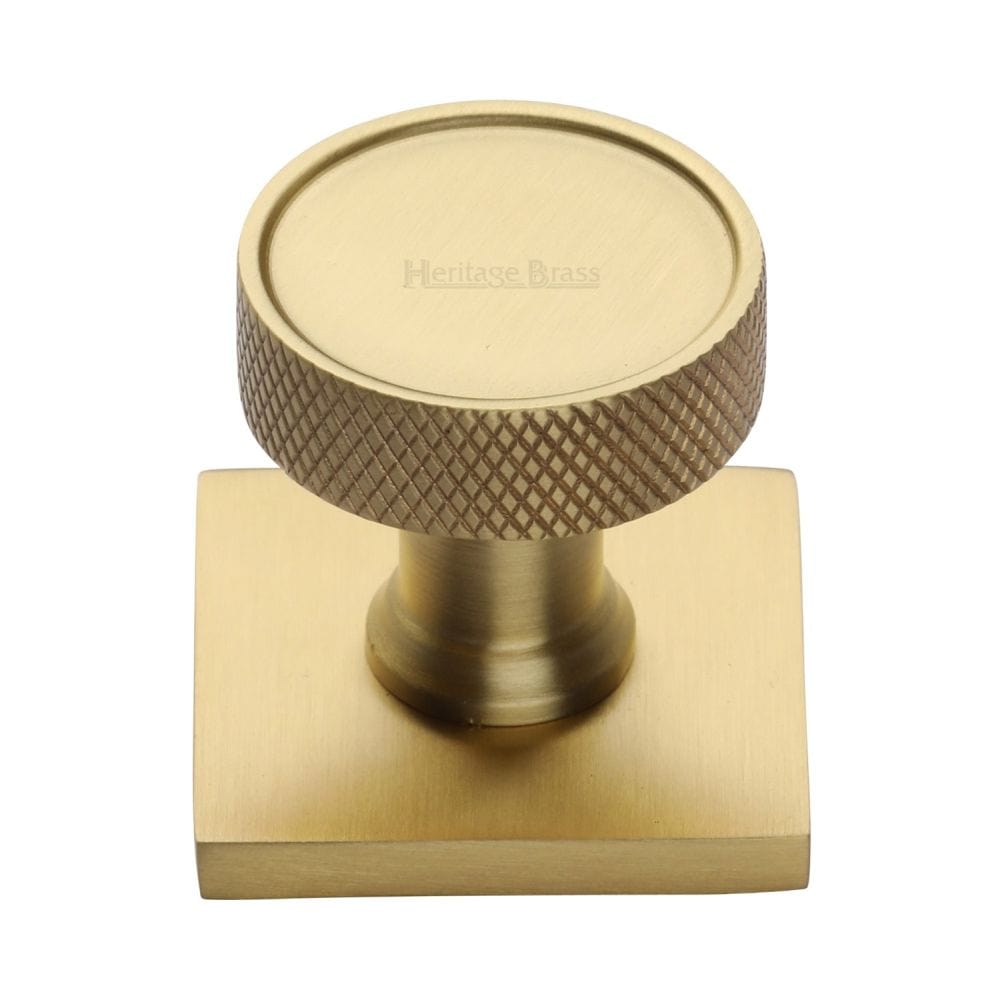 Heritage Brass Cabinet Hardware Satin Brass / Cabinet Knob on Backplate / 32mm Dia. Heritage Brass - Cabinet Knob Florence Knurled Design with Square Backplate 32mm