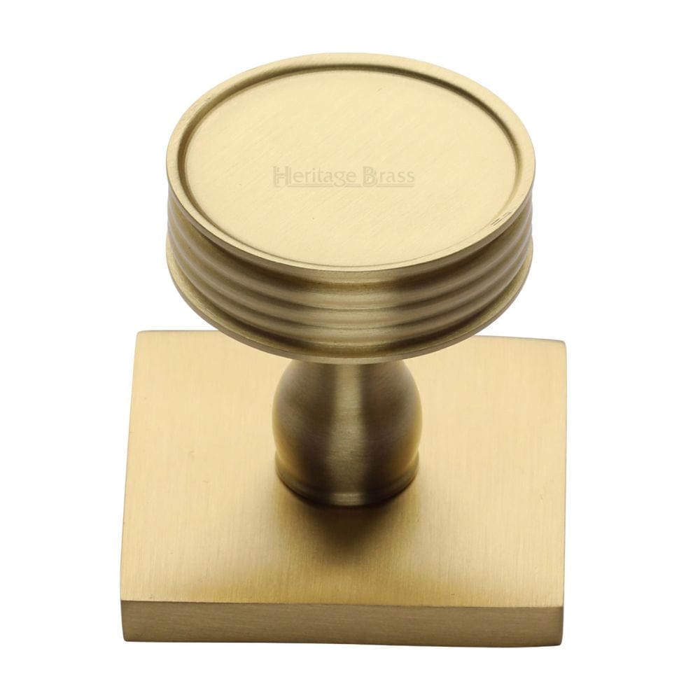 Heritage Brass Cabinet Hardware Satin Brass / Cabinet Knob on Backplate / 32mm Dia. Heritage Brass - Cabinet Knob Venetian Design with Square Backplate 32mm Satin Br