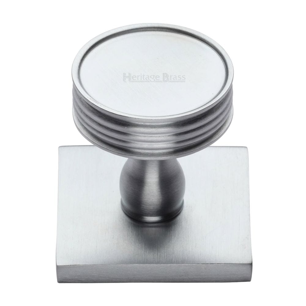 Heritage Brass Cabinet Hardware Satin Chrome / Cabinet Knob on Backplate / 32mm Dia. Heritage Brass - Cabinet Knob Venetian Design with Square Backplate 32mm Satin Ch