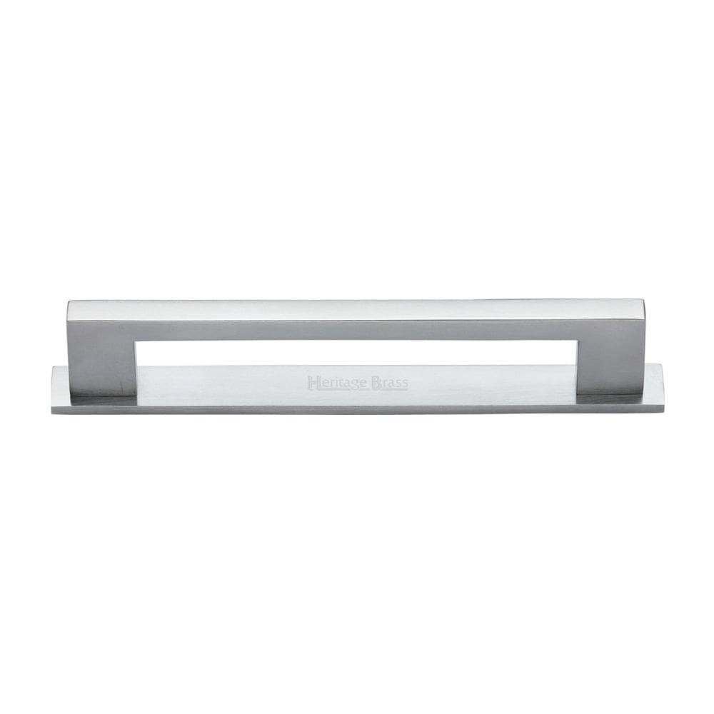 Heritage Brass Cabinet Hardware Satin Chrome / Cabinet Pull Handles / 160mm c/c Heritage Brass - Cabinet Pull Metro Design with Plate 160mm CTC Satin Chrome Fini