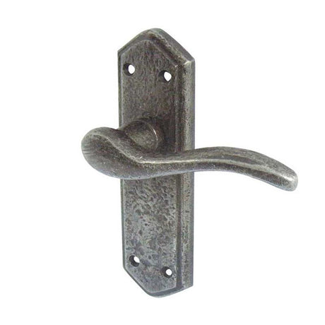 This is an image of a Frelan - Wentworth Lever Latch Handles on Backplate - Pewter  that is availble to order from Trade Door Handles in Kendal.