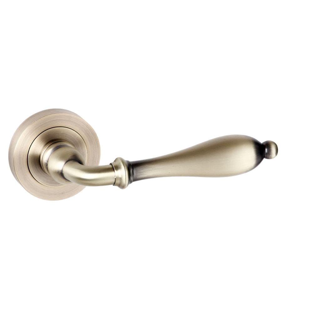 Old English Door Furniture Matt Antique Brass / Round Rose Old English Wrexham Lever on Round Rose - Matt Antique Brass