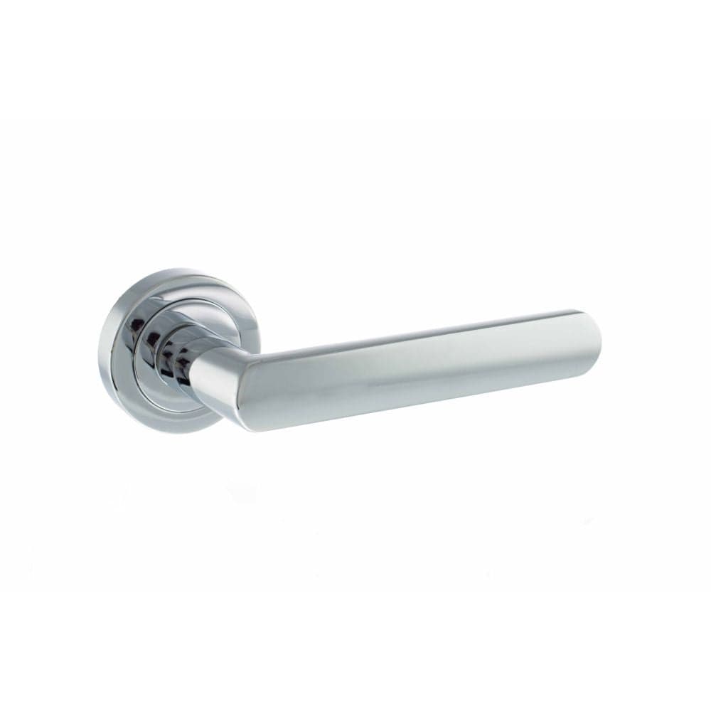 STATUS Door Furniture Polished Chrome / Round Rose STATUS Michigan Lever on Round Rose - Polished Chrome