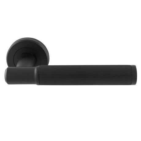 This is an image of a Serozzetta - Serozzetta Image Lines Lever On rose - Matt Black that is availble to order from Trade Door Handles in Kendal.