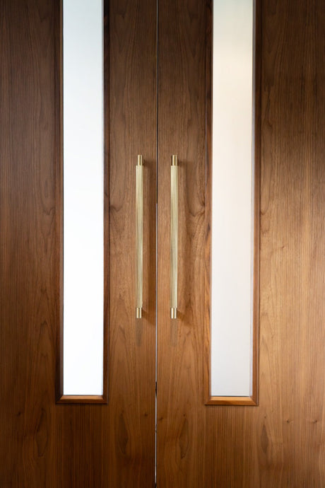 Alexander & Wilks - Spitfire Reeded 450mm Pull Handle - Satin Brass PVD aw500-450-sbpvd