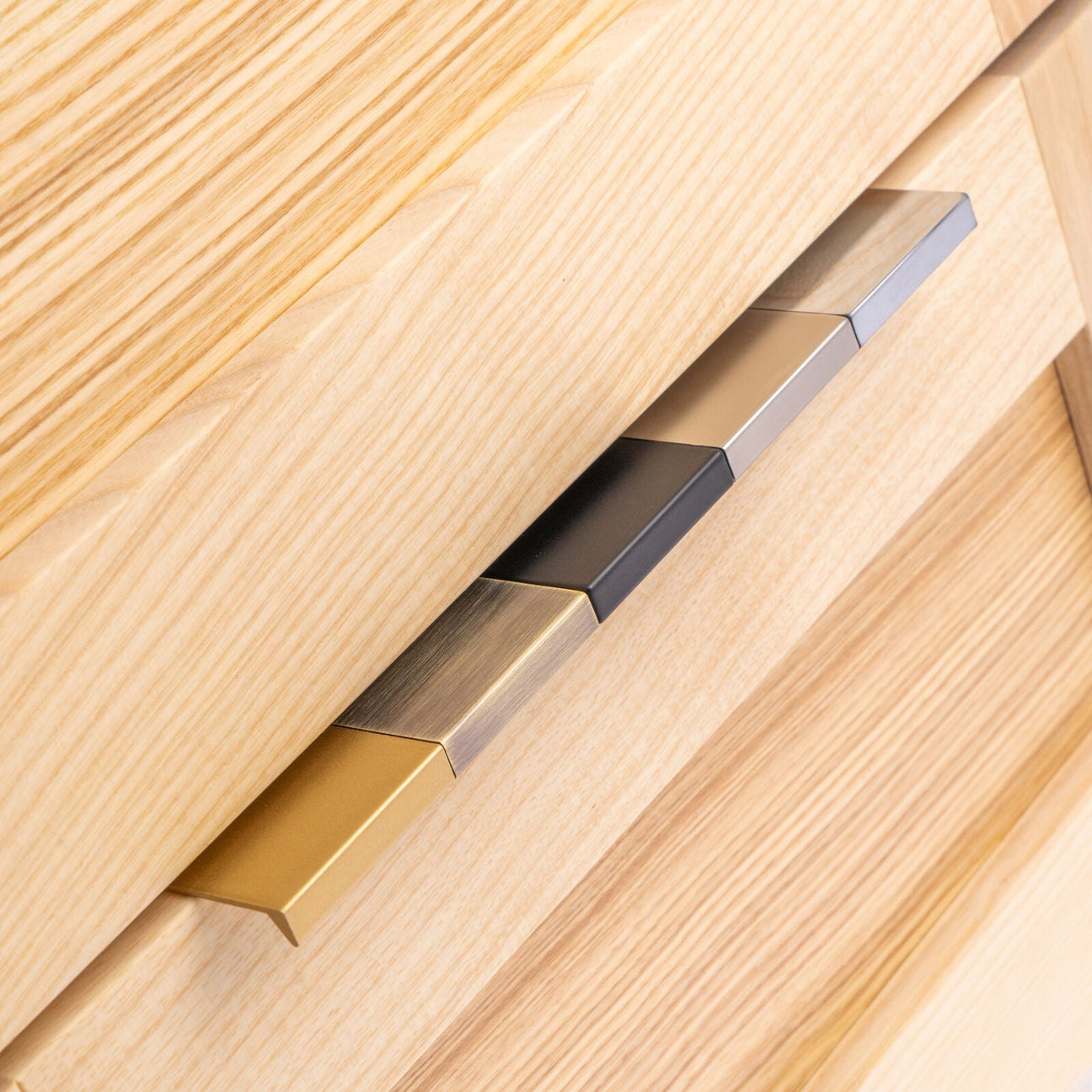 Carlisle Brass - Squared Edge Pull 40mm FTD302