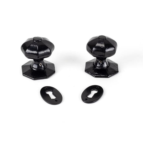 From The Anvil - Black Oak Box Lock & Octagonal Knob Set | Sku. 33005 | Trade Door Handles.
