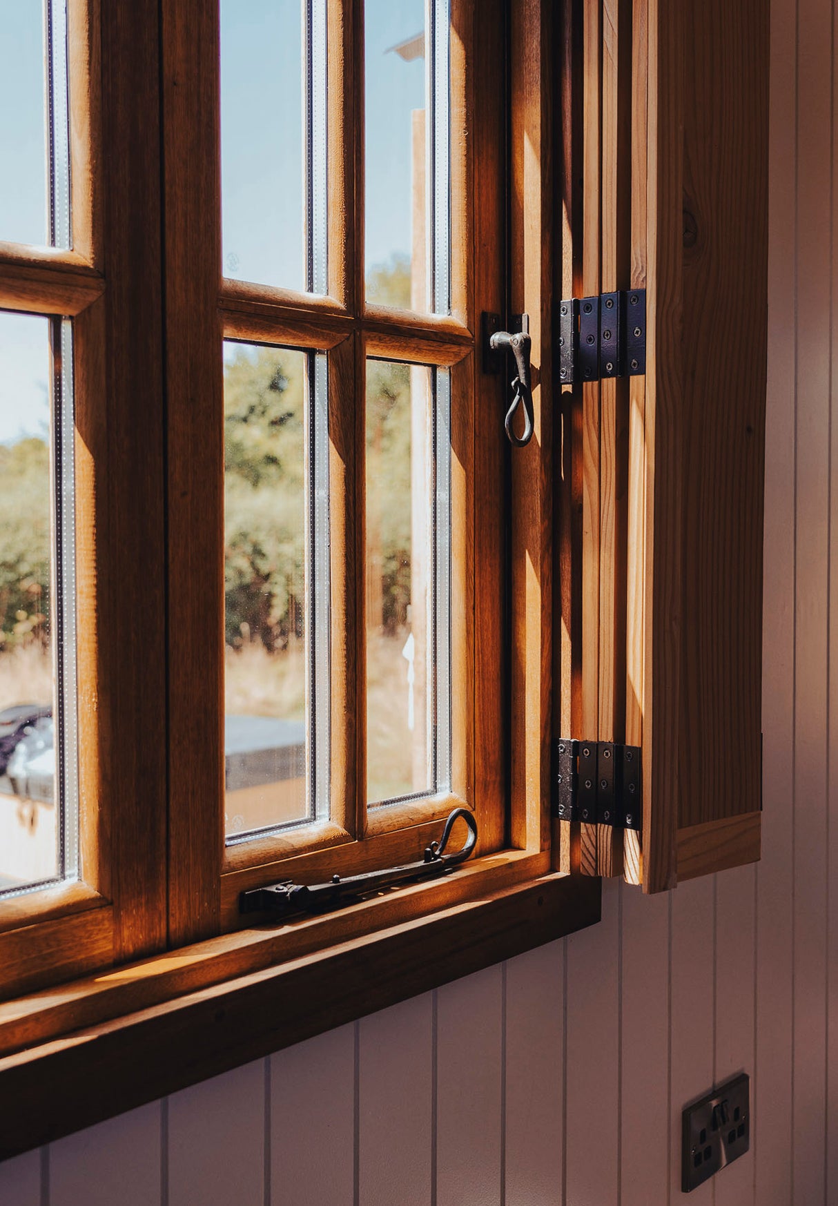 From The Anvil - Beeswax Shepherd's Crook Fastener | Sku. 33132 | Trade Door Handles.