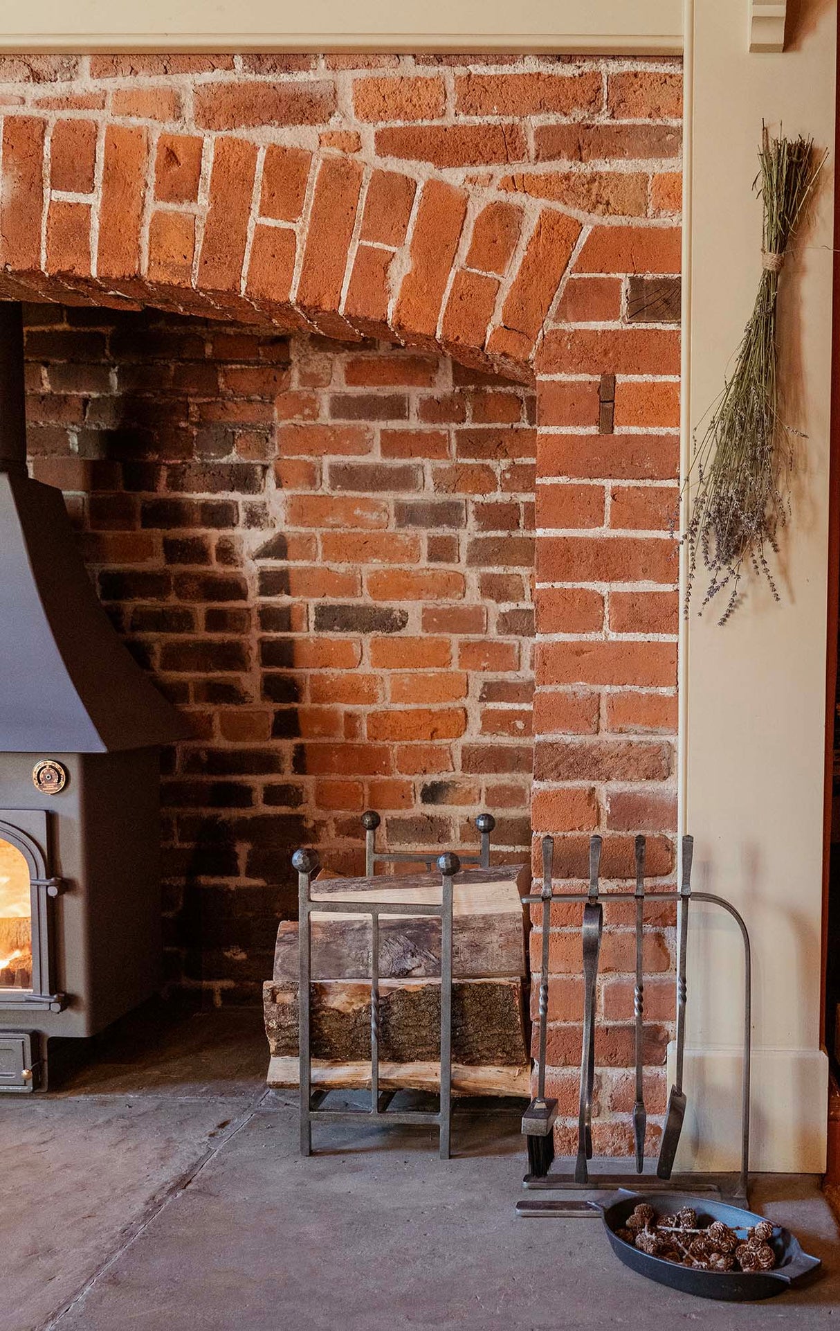 From The Anvil - Pewter Arc Companion Set - Avon Tools | Sku. 47219 | Trade Door Handles.