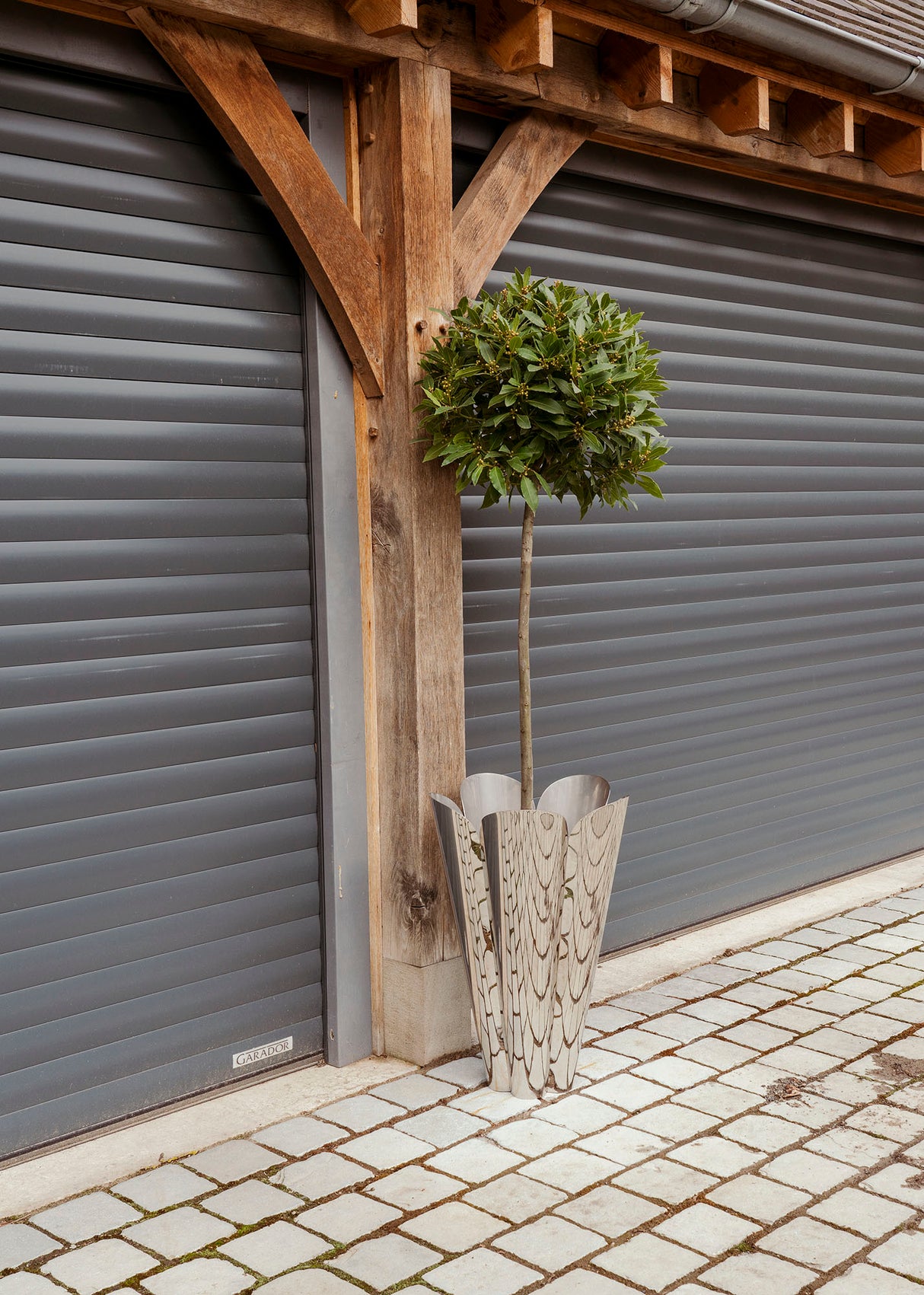 From The Anvil - Polished Marine SS (316) 40cm Flora Pot | Sku. 50757 | Trade Door Handles.