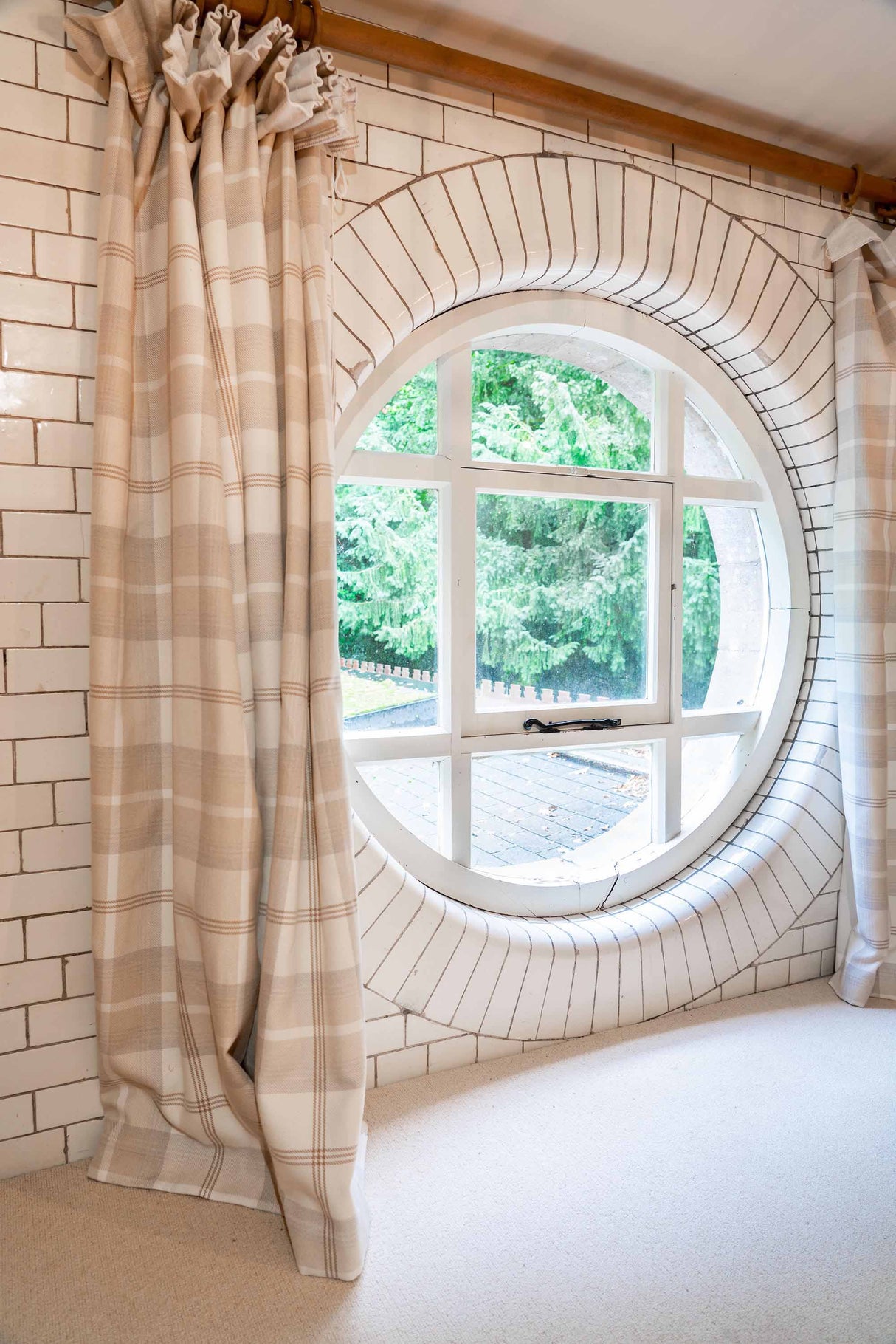 From The Anvil - Black 11" Rosehead Stay | Sku. 73136 | Trade Door Handles.