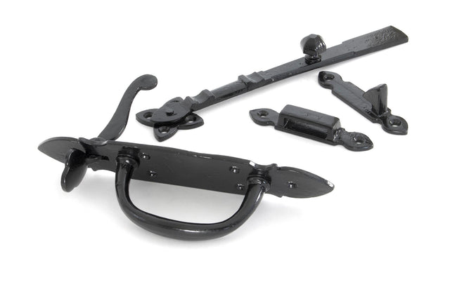 From The Anvil - Black Cast Suffolk Latch | Sku. 73264M | Trade Door Handles.
