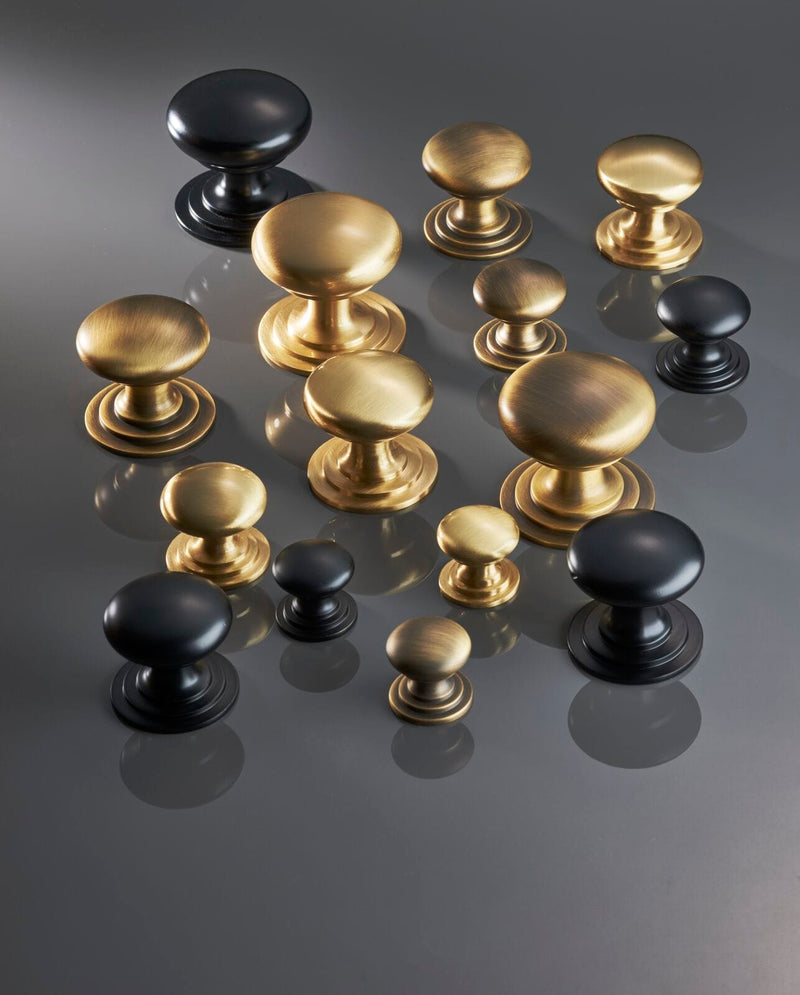 Carlisle Brass M47 mixed group cabinet knobs