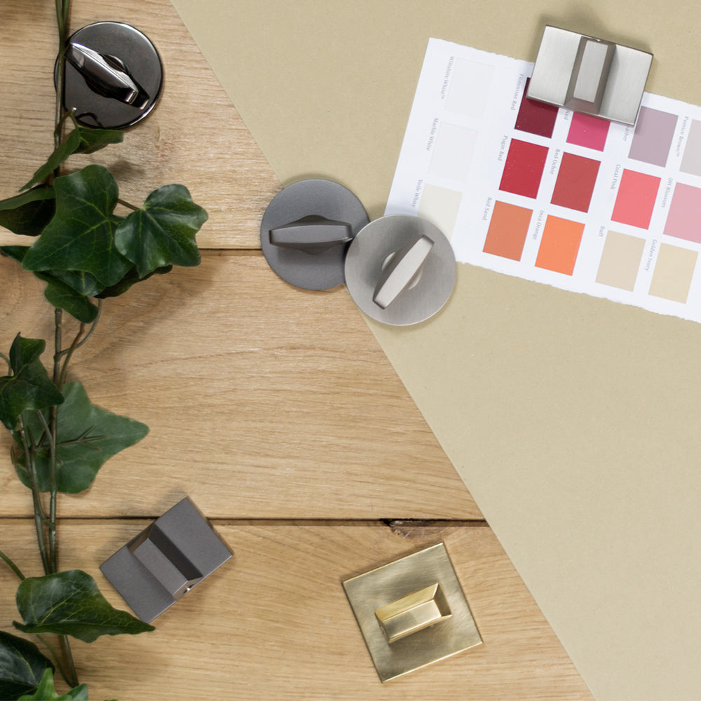 Quality image of Tupai Rapido CurvaLine WC Turn on Round Rose (bolt through fixing only) - Pearl Black | Sku. twcrmb | available from Trade Door Handles.
