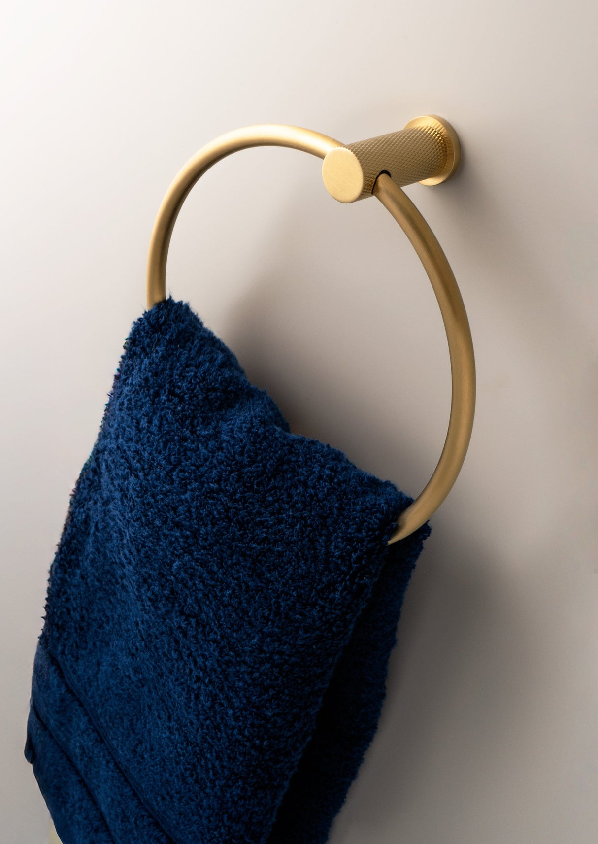 Alexander & Wilks Accessories Brass PVD / Towel Rings Alexander & Wilks - Brunel Diamond Knurled Towel Ring - Satin Brass PVD