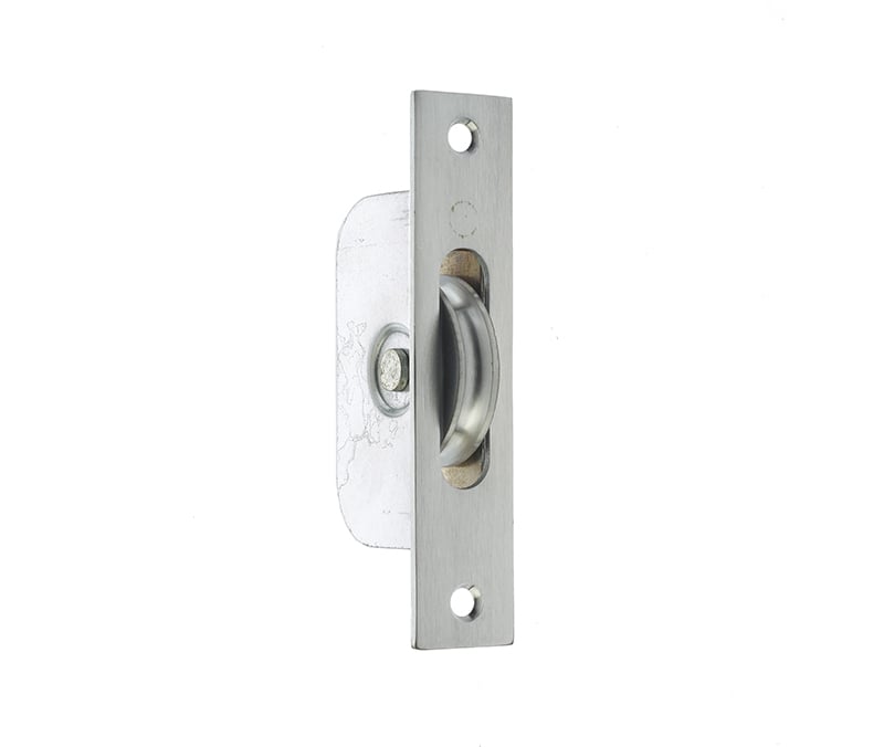 This is an image showing the Frelan - Brass Roller Sash Axel Pulley - Satin Chrome available to order from Trade Door Handles in Kendal