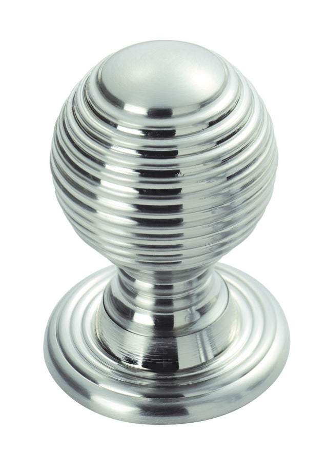 High quality image of FTD - Queen Anne Knob 23mm - Polished Chrome | Sku. m1003cp | Trade Door Handles.