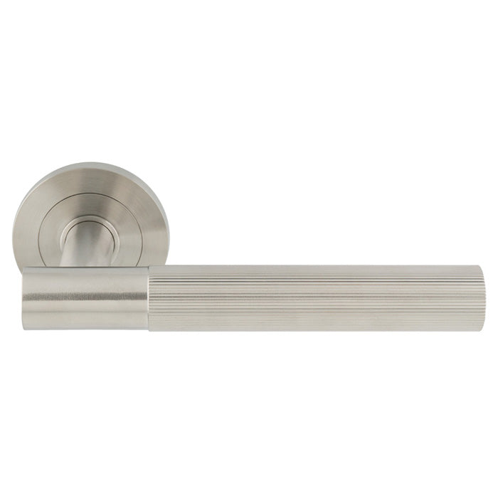 High quality image of Eurospec - ARROW LEVER ON SPRUNG SCREW-ON ROUND ROSE - SSS | Sku. swl1172sss | available to order from Trade Door Handles in Kendal.