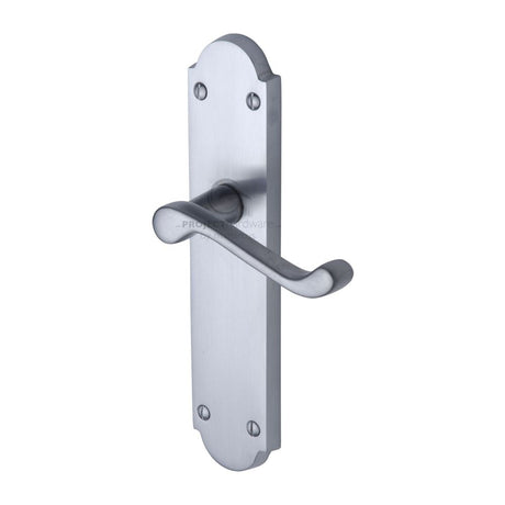 This is an image of a Project Hardware - Door Handle Lever Latch Kensington Design Satin Chrome Finish, pr7084-sc that is available to order from Trade Door Handles in Kendal.