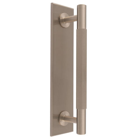 Carlisle Brass Cabinet Hardware Satin Nickel / Cabinet Pull Handle on Backplate / 128mm c/c Carlisle Brass - Lines Pull Handles on backplate - 128mm c/c - Satin Nickel