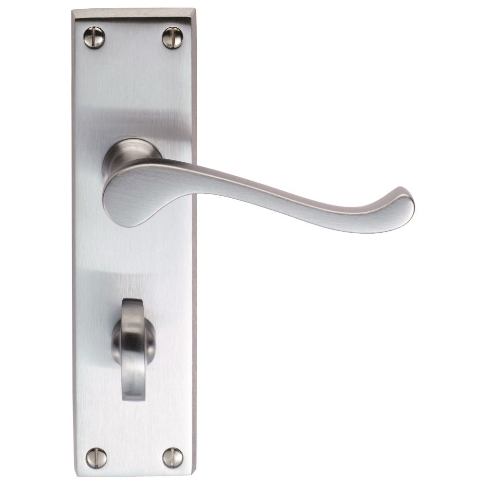 This is an image of a Carlisle Brass - Victorian Scroll Lever on WC Backplate - Satin Chrome that is availble to order from Trade Door Handles in Kendal.