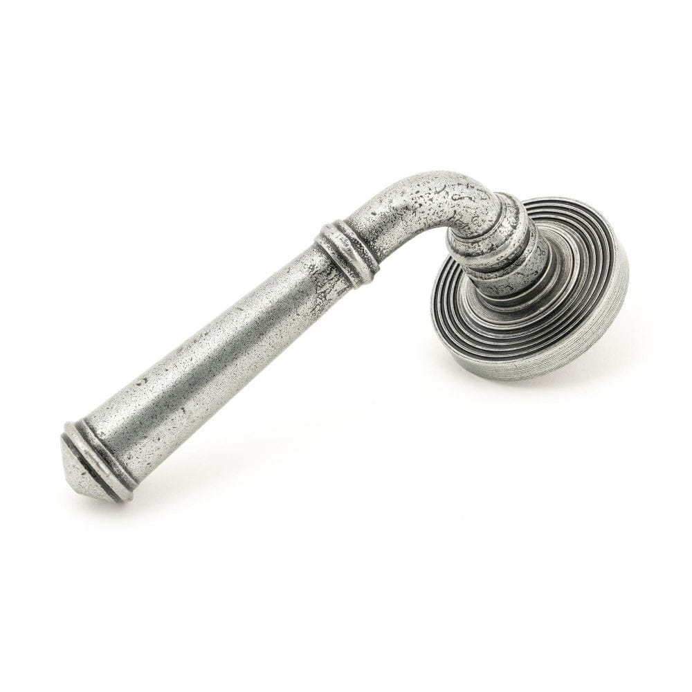 From The Anvil Door Furniture Pewter Patina / Round Rose From The Anvil - Pewter Regency Lever on Rose Set (Beehive) - Unsprung