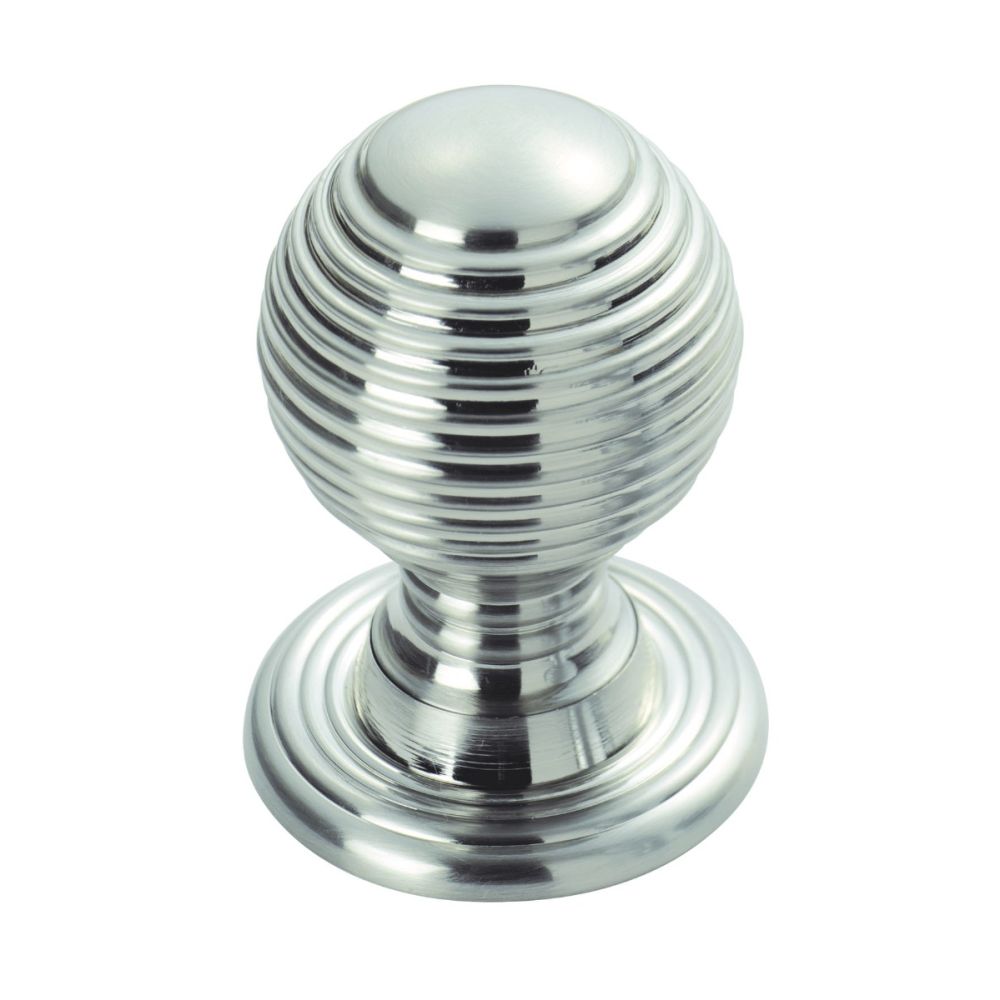 This is an image of a FTD - Queen Anne Knob 23mm - Polished Chrome that is availble to order from Trade Door Handles in Kendal.